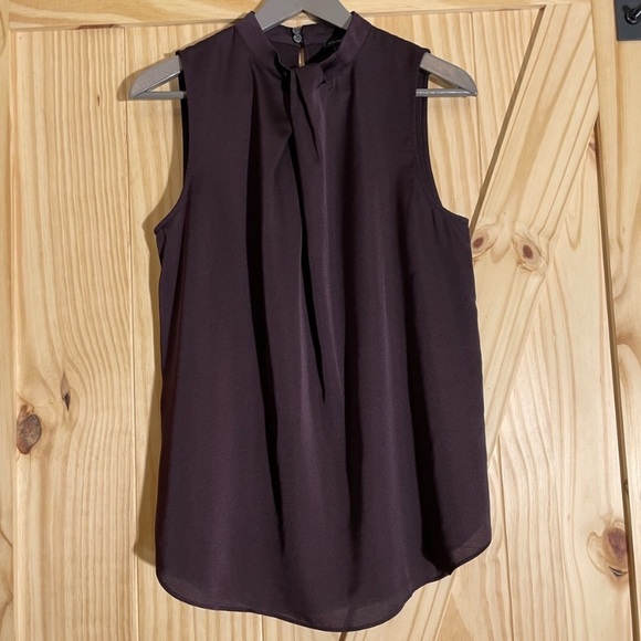NWT Ann Taylor Sleeveless Purple Mockneck Blouse Small - Picture 1 of 4